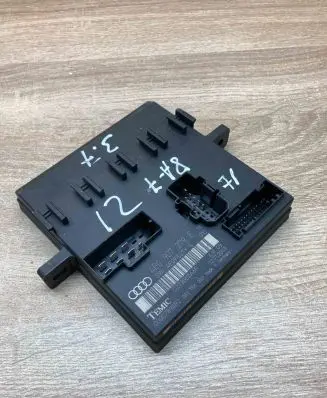 Audi A8 S8 D3 4E Comfort/convenience module 4E0907279E 4E0910279E
