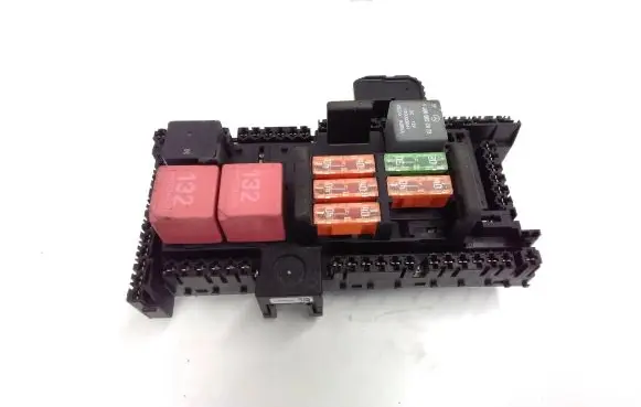 Mercedes-Benz GLC C253 Fuse module A2059068501