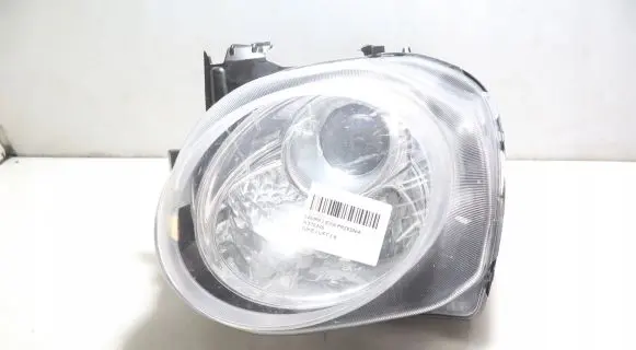 Nissan Juke I F15 Headlight/headlamp