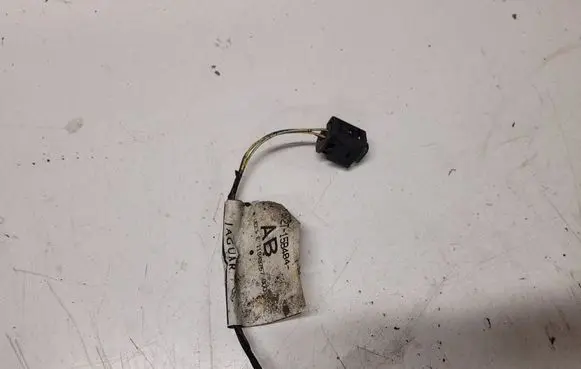 Jaguar XF X250 Parking sensor (PDC) wiring loom 8X2T15B484AB