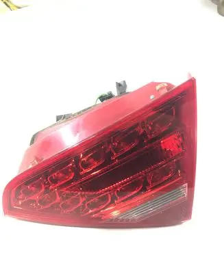 Audi A5 8T 8F Tailgate rear/tail lights 8T0945094A