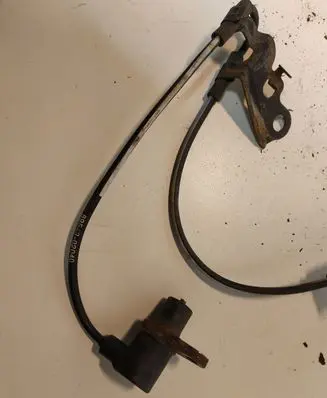 Toyota Avensis T250 ABS brake wheel speed sensor 8954302040
