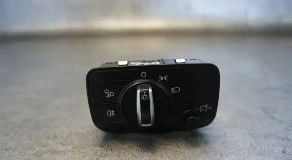 Audi TT TTS RS Mk3 8S Light switch 8V0941531T