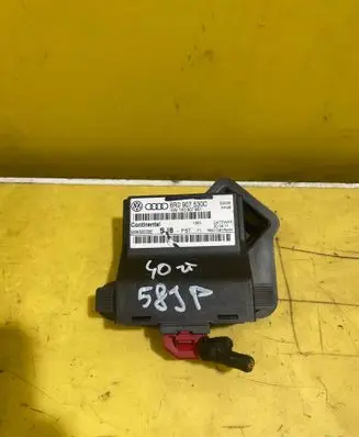 Skoda Fabia Mk2 (5J) Gateway control module 6R0907530C 5WK50030E 1K0907951