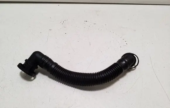 Audi TT TTS Mk2 Breather/breather pipe/hose 03L103493G
