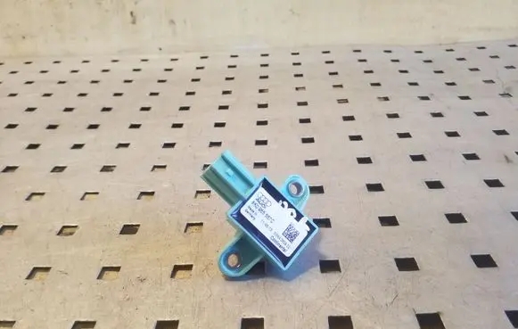Audi Q5 SQ5 Airbag deployment crash/impact sensor 8K0955557C