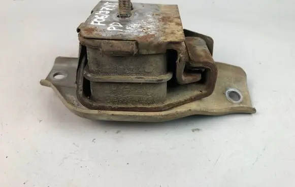 Subaru Forester SG Engine mount bracket 41022FA091
