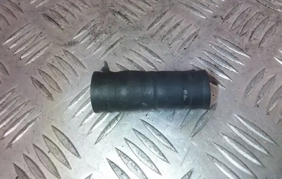 Mercedes-Benz E W210 Engine coolant pipe/hose