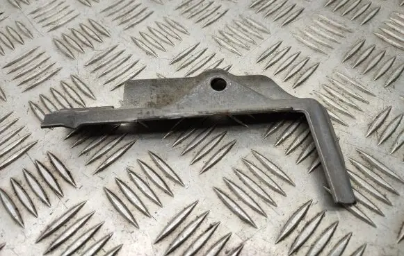 Battery bracket