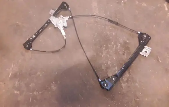BMW 3 E46 Front window lifting mechanism without motor 7133706