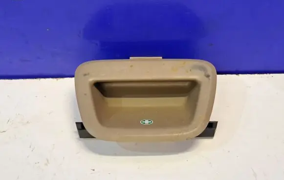 Volvo V70 Tailgate/trunk/boot exterior handle 39813515 39865807