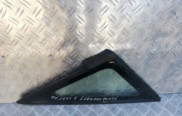 Mazda Premacy Front triangle window/glass 