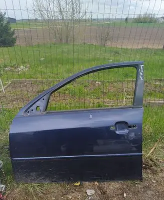 Ford Mondeo Mk III Front door
