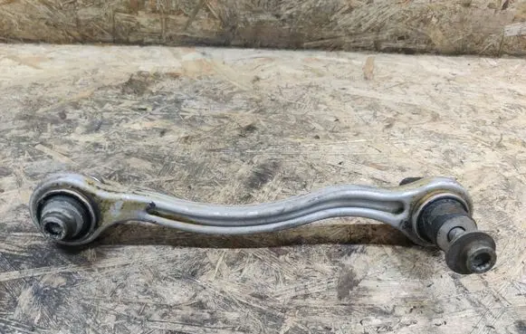 Mercedes-Benz C AMG W205 Rear traction arm rod 20402