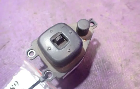 Mazda 2 Wing mirror switch B25D66600