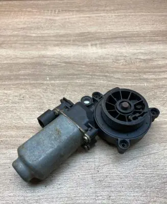 Renault Scenic I Front door window regulator motor 400468T2