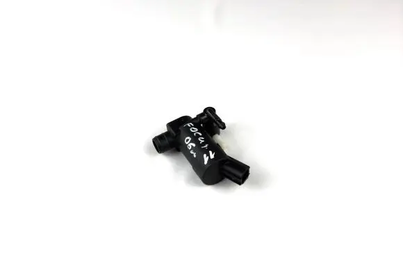 Ford Focus Windscreen/windshield washer pump 1s7117k624fe