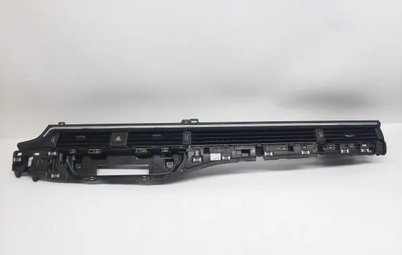 Audi A5 Rear air vent grill 8W1820902D