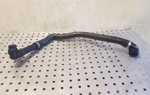 Volkswagen PASSAT B8 Engine coolant pipe/hose 5Q0122051BK 5Q0121619D