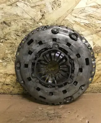 Ford Mondeo Mk III Pressure plate 