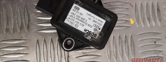 Audi A4 S4 B6 8E 8H ESP acceleration yaw rate sensor 8e0907637a