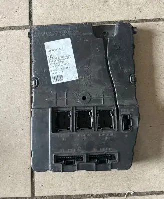 Renault Scenic II - Grand scenic II Comfort/convenience module 8200525388 8200440695A