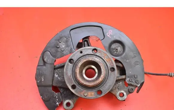 Peugeot 308 Front wheel hub spindle knuckle