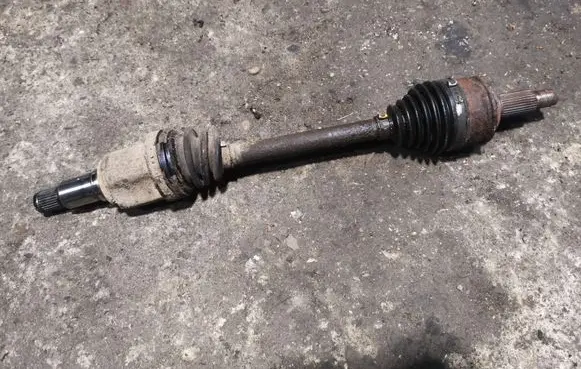 Suzuki Grand Vitara II Front driveshaft