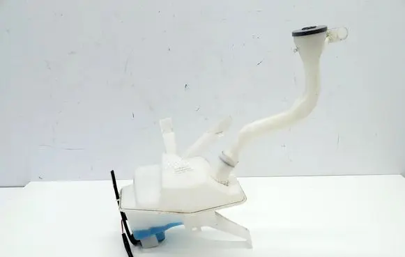 Nissan Leaf II (ZE1) Windshield washer fluid reservoir/tank