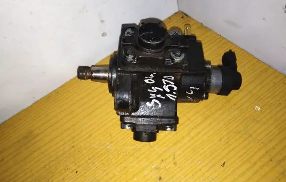 Suzuki SX4 Fuel injection high pressure pump 044501056