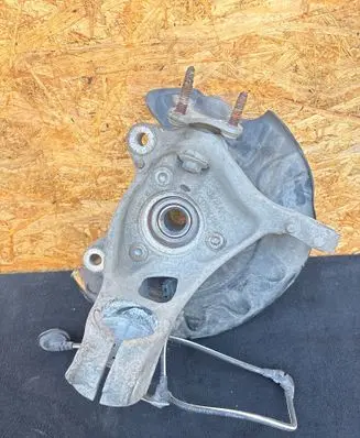 Volkswagen Tiguan Front wheel hub 5Q0407257 5Q0407253B TKR2KDH0903