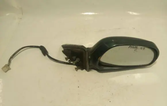 Mazda 626 Front door electric wing mirror E13010519