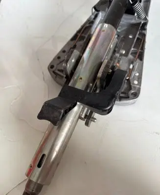 Mercedes-Benz C W204 Steering wheel lock A2049005912