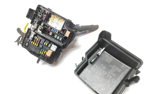 KIA Sorento Fuse box set 91950C5300 C5300P514098