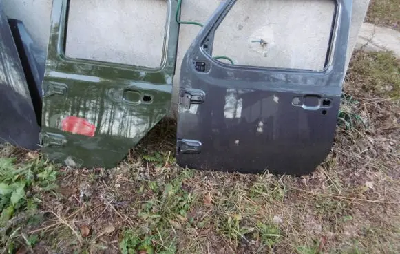Jeep Wrangler Rear door