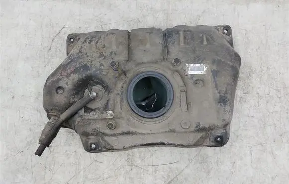 Toyota Verso-S Fuel tank S711177111