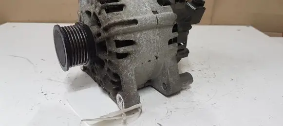 Ford Focus Generator/alternator AV6N10300MD 2114003241 FG15T074