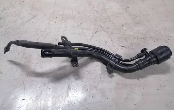 KIA Sportage Fuel tank filler neck pipe 