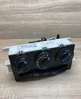 Mercedes-Benz A W168 Climate control unit 1688300485 144299