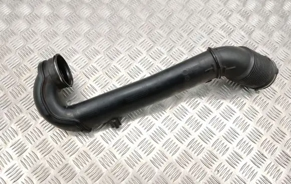 BMW X1 F48 F49 Air intake hose/pipe 8511377