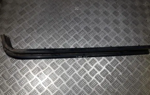 Chrysler Voyager Sliding door trim 
