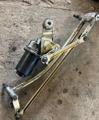 Renault Megane II Front wiper linkage and motor 64300014 8200215898D MKCSM12A