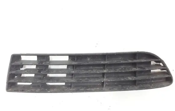 Audi A6 S6 C4 4A Front bumper lower grill 4A0807