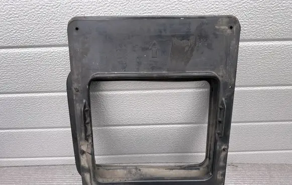 Nissan Patrol Y61 Intercooler air guide/duct channel 65856VC000