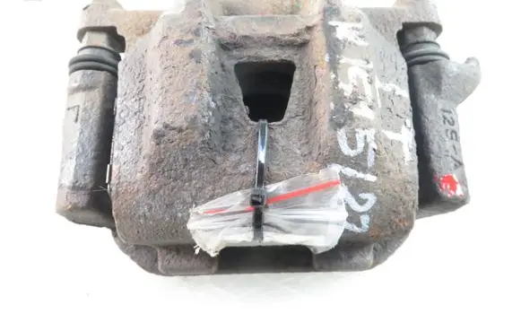 Toyota Previa (XR30, XR40) II Rear brake caliper 