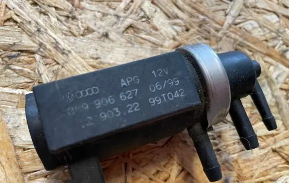 Audi A6 S6 C5 4B Turbo solenoid valve 059906627