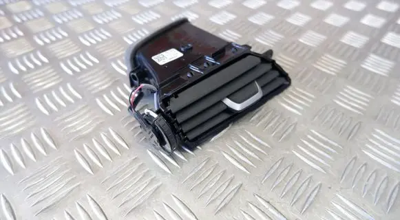 BMW 5 G30 G31 Dashboard side air vent grill/cover trim 9330896