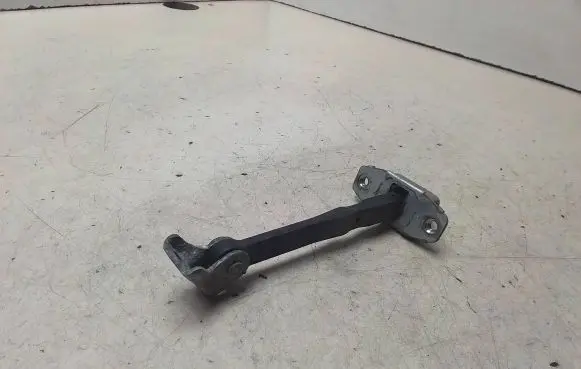 Suzuki Liana Front door check strap stopper