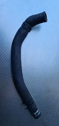 Volkswagen PASSAT B5.5 Engine coolant pipe/hose 06B121058S