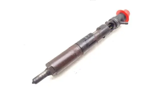 Fuel injector